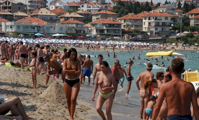 Nudism in Bulgaria - video on a nudist beach | Russianbare