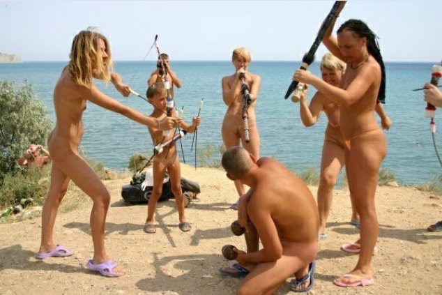 Purenudism photo - adults and young nudists play Indians | Russianbare