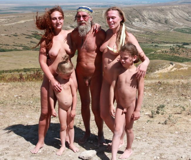 In the mountains of Koktebel - family naturism photos (set 17) | Russianbare